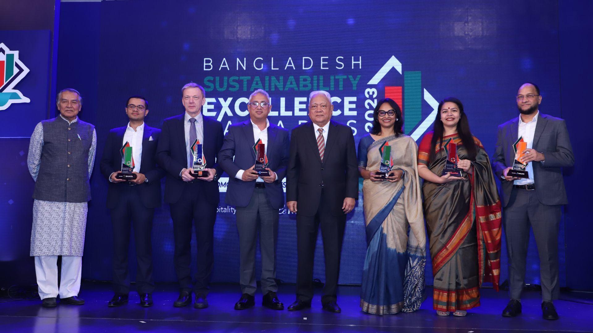 Unilever Bangladesh and all the winning organizations at the Bangladesh Sustainability Excellence Award